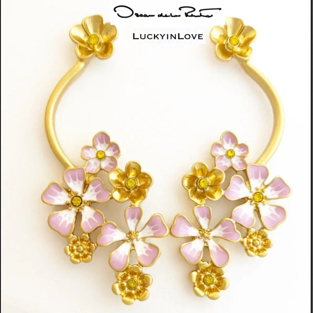 OSCAR DE LA RENTA • Flower Cluster Earrings Pink Enamel Gold Post drop